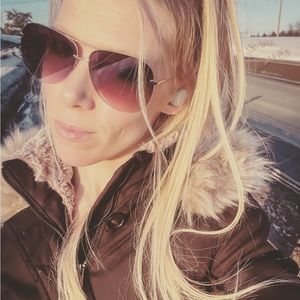 Meet your Posher, Kayla